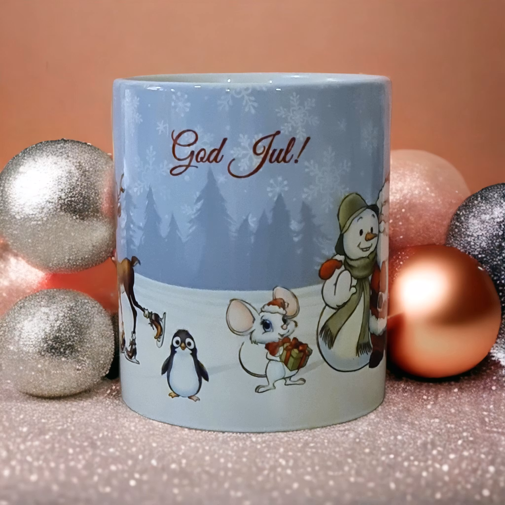 Mugg Jul julmotiv tomte present - www.bellebi.se