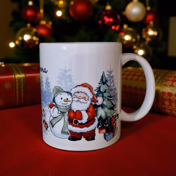 Personlig julmugg med sagolikt motiv