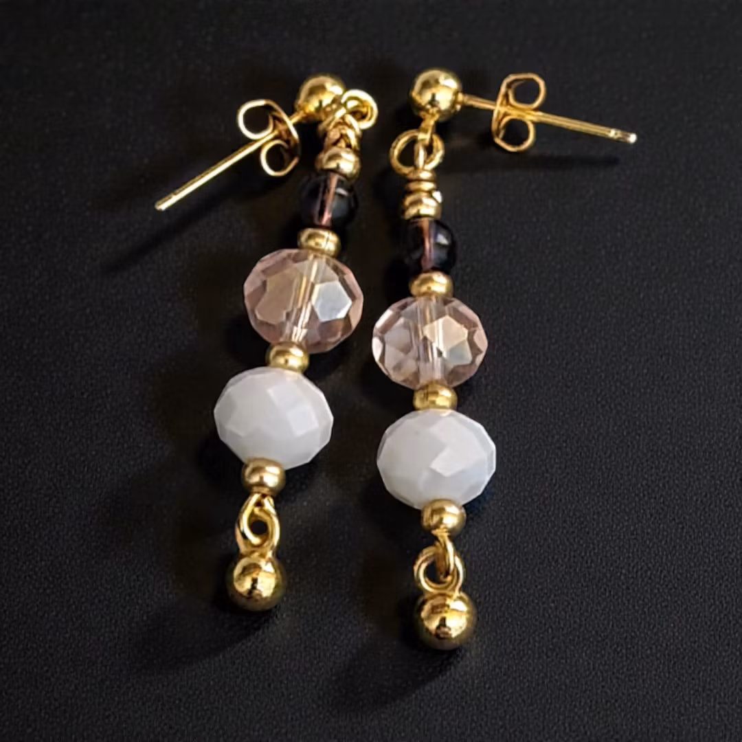 Örhängen med glaspärlor