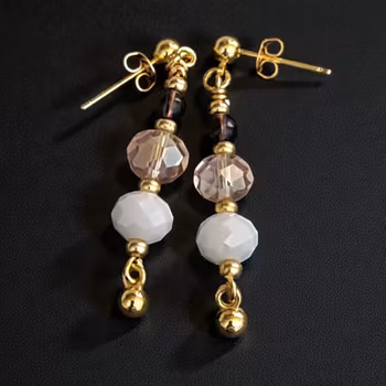 Örhängen med glaspärlor