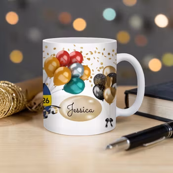 Studentmugg med svenska flaggan, årtal och namn
