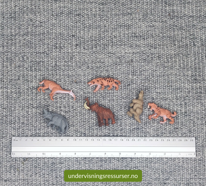 Prehistoriske dyr, forhistoriske dyr, utdødde dyr, 6 stk miniatyrfigurer