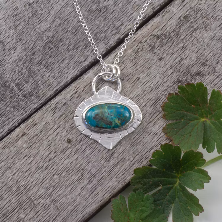 REA Stråla - Halsband med Kryskolla i Sterling Silver