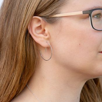 Neo - Örhängen i Återvunnet Silver