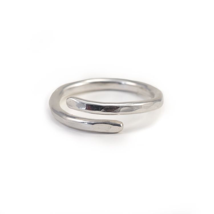 Wrap Öppen Ring i Återvunnet Silver.