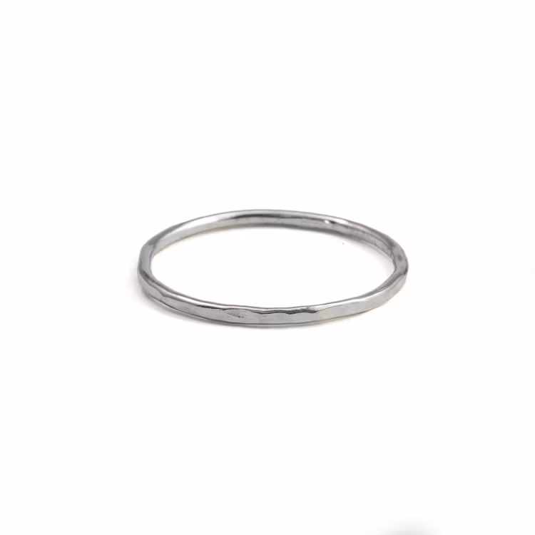 Tunn ring 1,2 mm i återvunnet silver