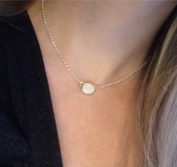 Halsband med Äkta Opal i Återvunnet Silver