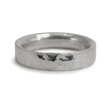 Ring Hamrad 5,5 mm i Återvunnet Silver