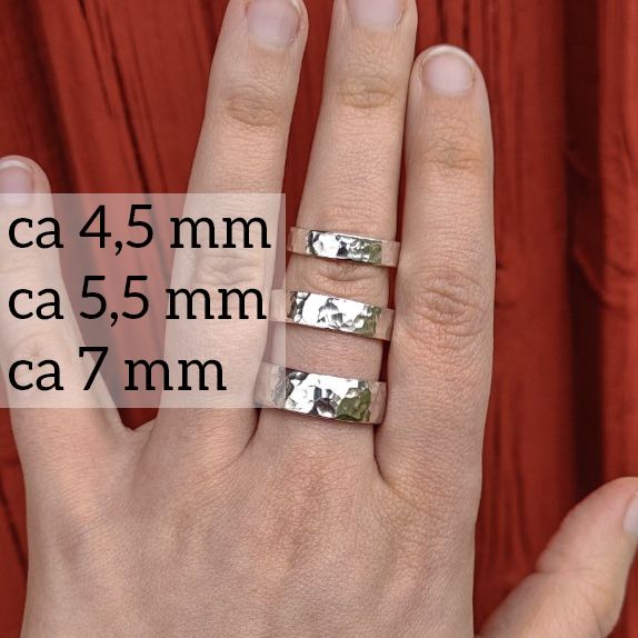 SPECIALBESTÄLLNING Ring Hamrad ca 7 mm i Återvunnet Silver
