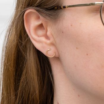 18K Luna Örhänge i Återvunnet Guld