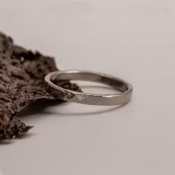 18k 2,5 mm Hamrad Återvunnet guld