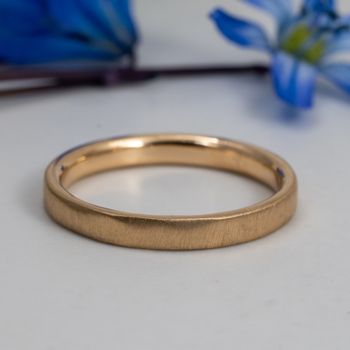 18K 2,5 mm matt Förlovningsring Återvunnet guld