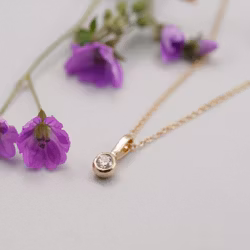 18K Diamant Berlock - Halsband i Återvunnet Guld