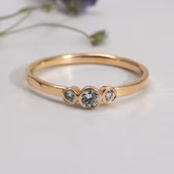 Trippel-Greta - Förlovningsring 18K Guld Trestensring