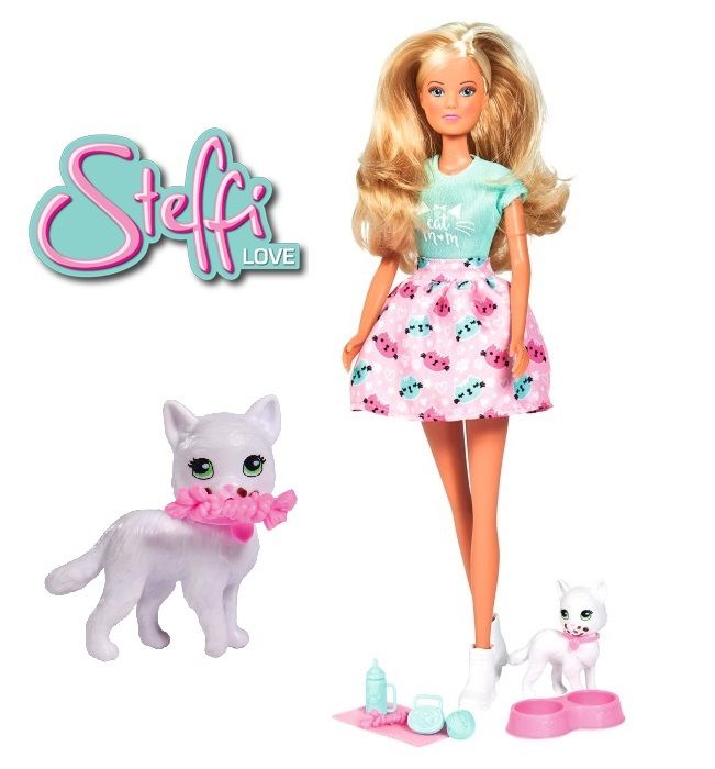 Docka och hennes katt