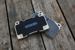 GT 04-06 Dixcel Z fram/bak