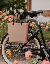 Väska Hinza hög med cykelfäste Nougat