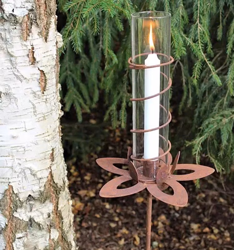 Lotus ljusstake på avtagbar och delbar stav
