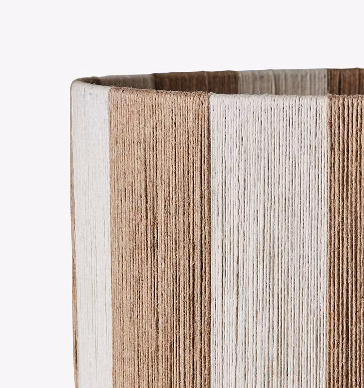 Jullan Bordslampa Ivory / Natur