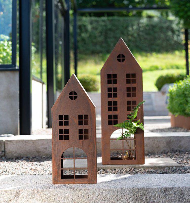 Hus i Rost S - Dekoration utomhus