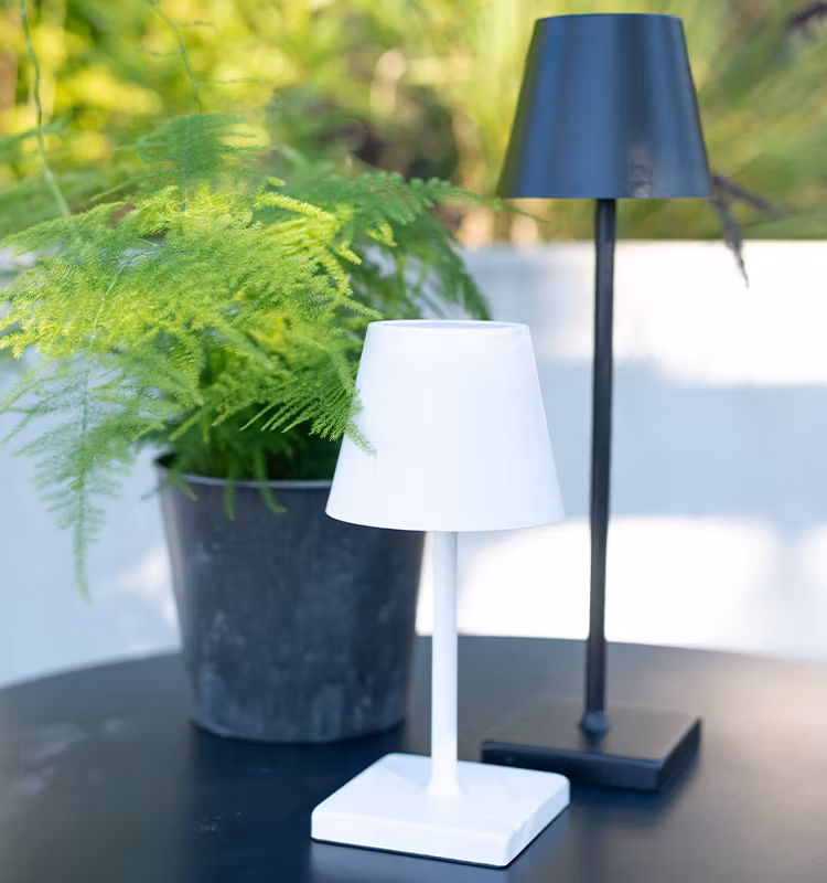 Sienna LED Bordslampa  Vit