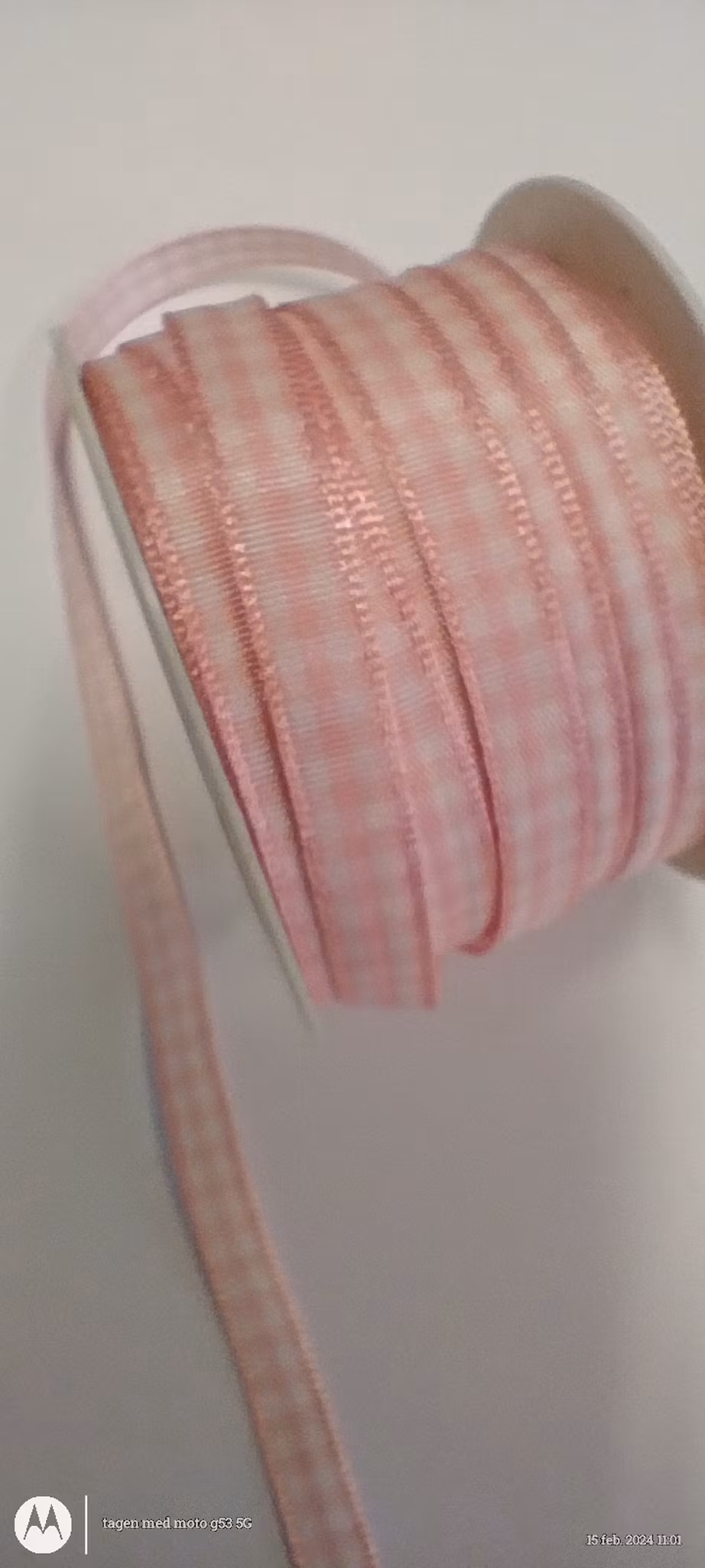 Rutigt tygband rosa