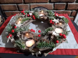 Julekrans til telys, rød