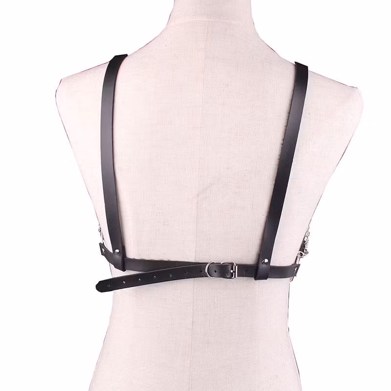 Harnais/harnais de poitrine sexy pour femmes avec chaîne et joints toriques