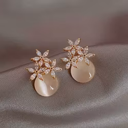 Boucles d'oreilles en perles élégantes - Trois fleurs | Design coréen