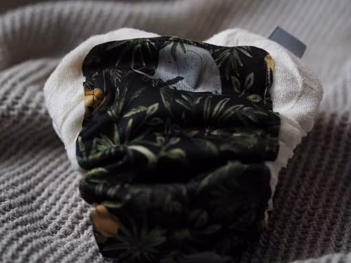 Jooppi - sidoknäppt formsydd m Pulpanel, coolmax OS, Julmotiv