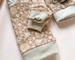 Evelina Apparel - Cotton Sweater - Vintage Floral