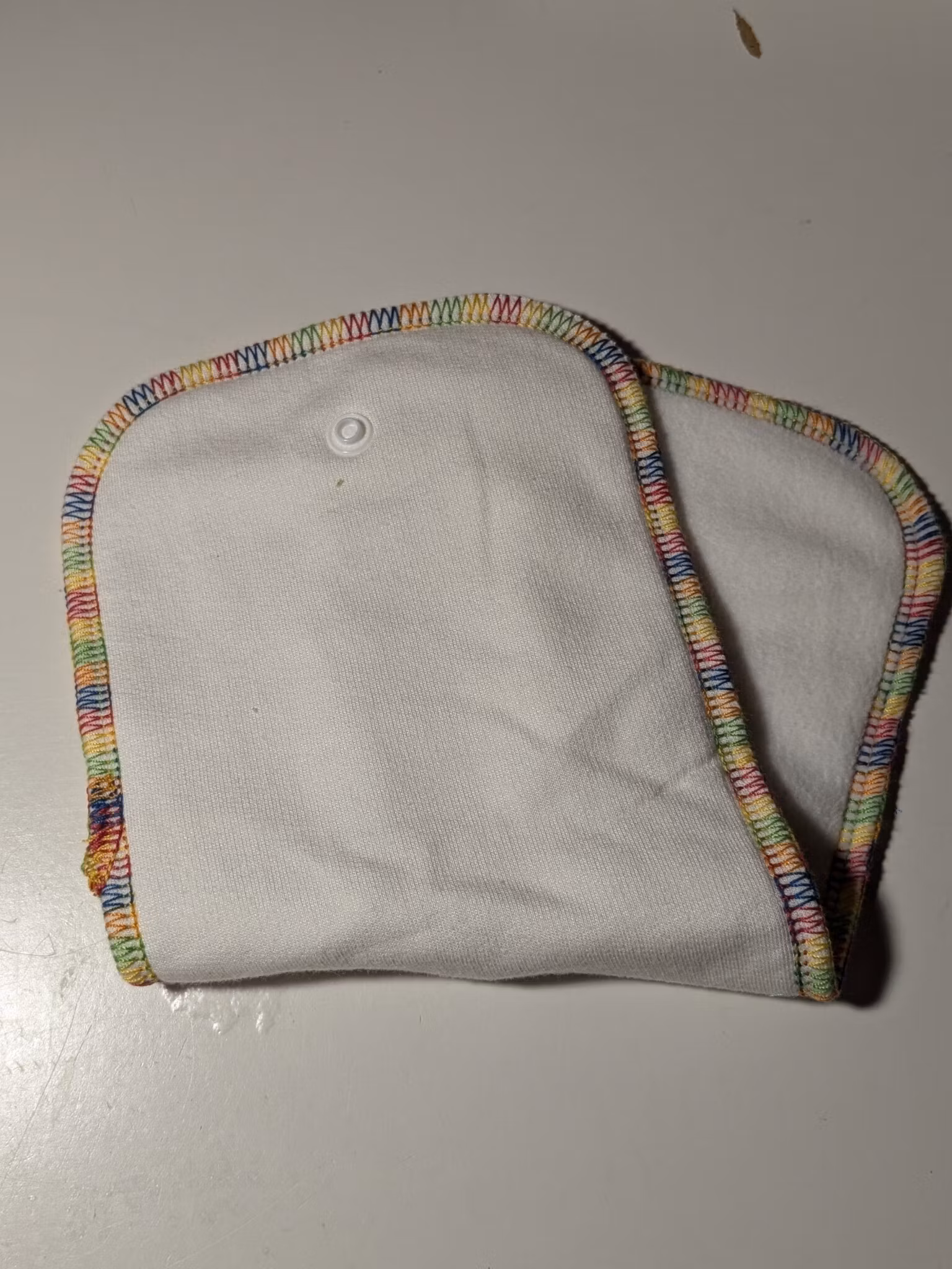 Bells Bumz,mindre bambu inlägg m fleece o knapp, udda