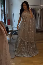 Lehenga beige/white
