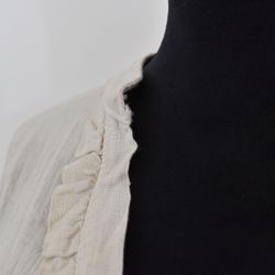 ANDRASORTERING Linneblus med Krås BEIGE