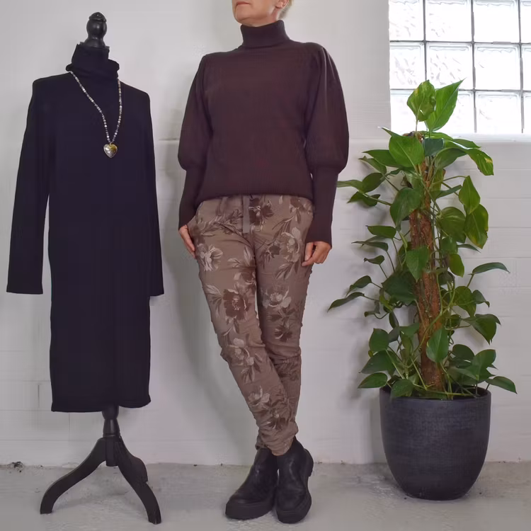 ANDRASORTERING Stretchig Byxa Ragnhild FANGO L/XL - Marta du Chateau