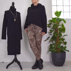 ANDRASORTERING Stretchig Byxa Ragnhild FANGO L/XL - Marta du Chateau