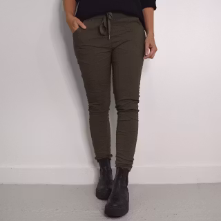 ANDRASORTERING Stretchig Byxa Alva MÖRK KAKI