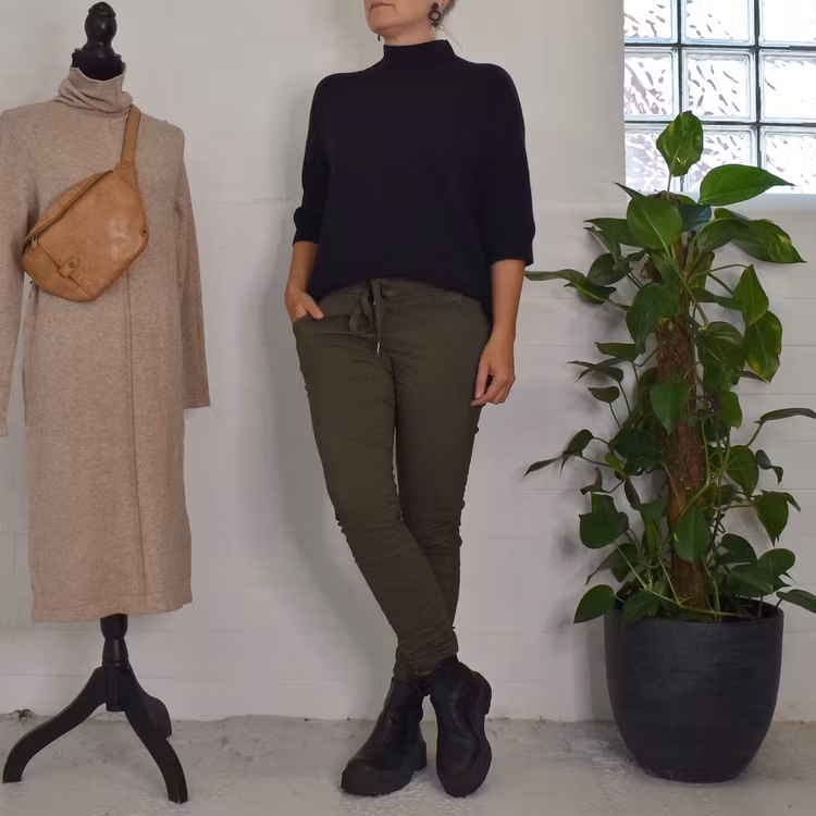 ANDRASORTERING Stretchig Byxa Alva MÖRK KAKI