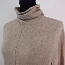 ANDRASORTERING Finstickad Klänning FANGO CHIARO