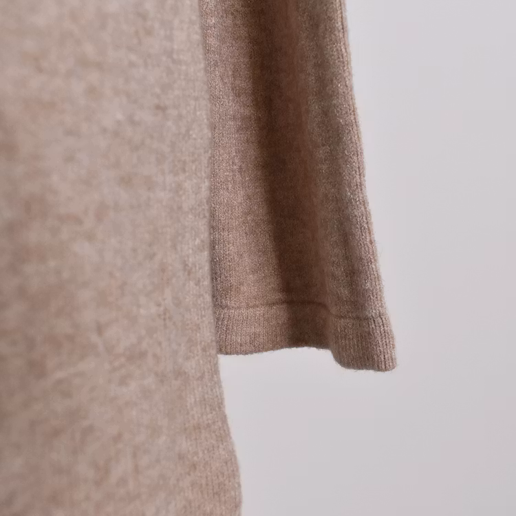 ANDRASORTERING Finstickad Klänning FANGO CHIARO