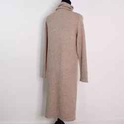 ANDRASORTERING Finstickad Klänning FANGO CHIARO