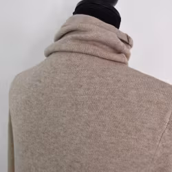 ANDRASORTERING Finstickad Klänning FANGO CHIARO