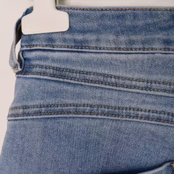 ANDRASORTERING Jeans med Gylf LJUS BLÅ Storlek M/38 - 3D Denim