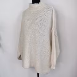 SECOND HAND! Stickad Tröja Over Sized ECRU