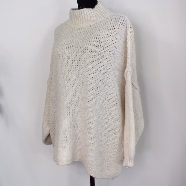 SECOND HAND! Stickad Tröja Over Sized ECRU