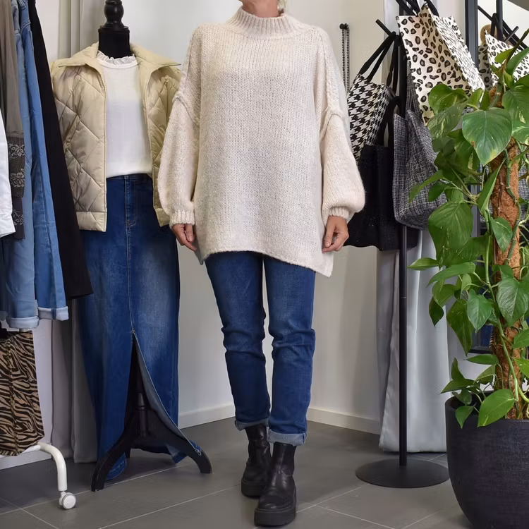 SECOND HAND! Stickad Tröja Over Sized ECRU