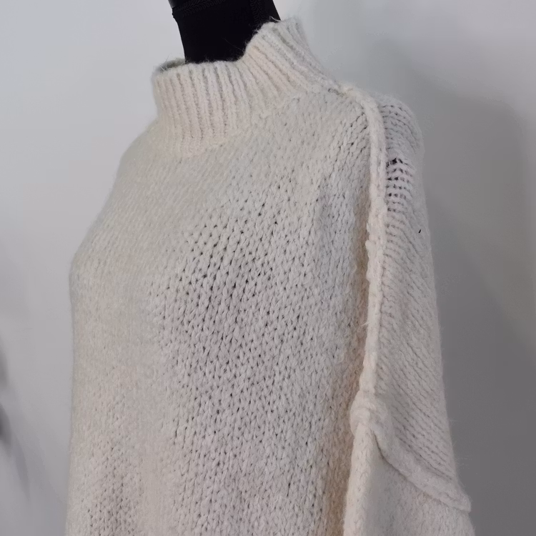 SECOND HAND! Stickad Tröja Over Sized ECRU