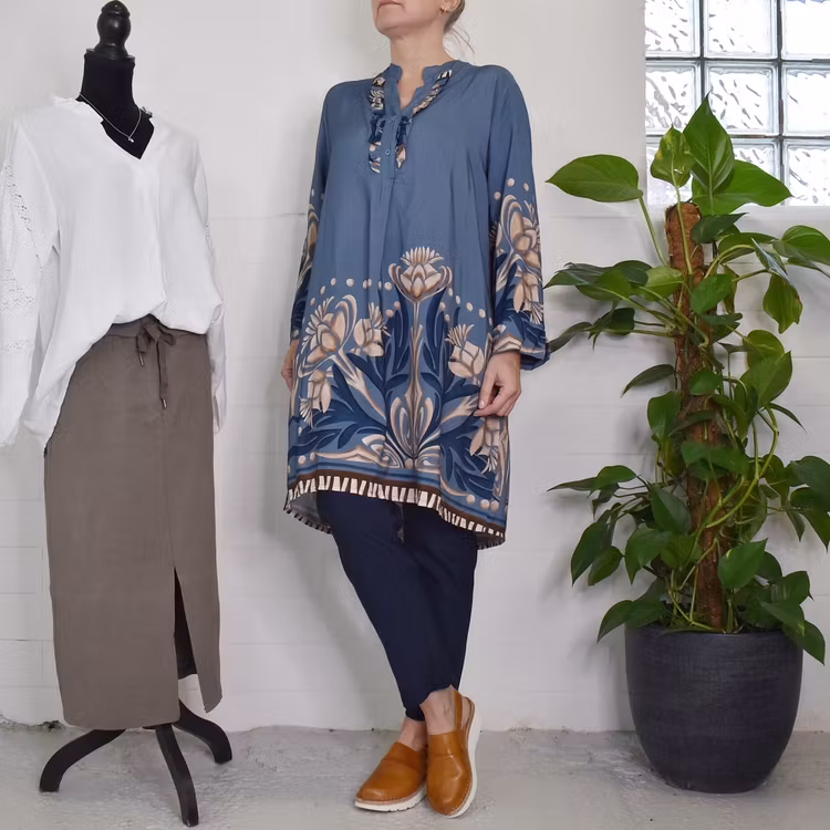 ANDRASORTERING Tunika Capri JEANSBLÅ L/XL - Marta du Chateau