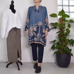 ANDRASORTERING Tunika Capri JEANSBLÅ L/XL - Marta du Chateau