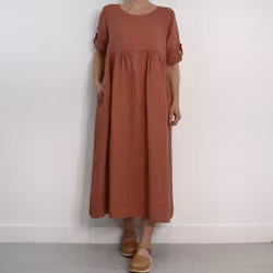 ANDRASORTERING Linneklänning med Fickor MELOGRANO